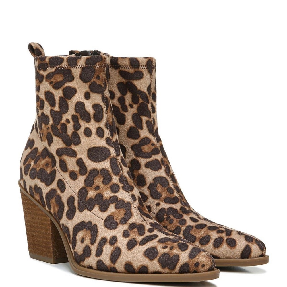 NWT SOUL Naturalizer leopard print booties